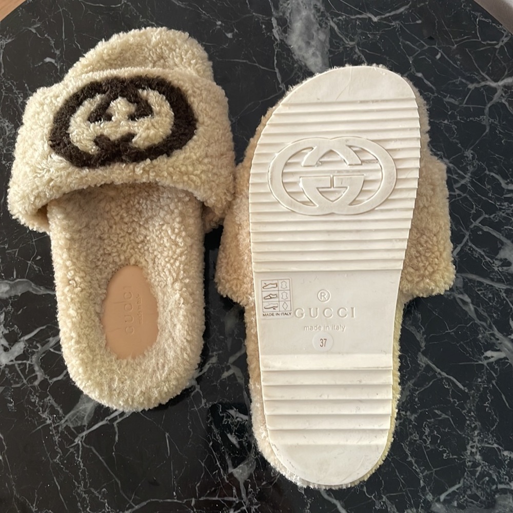 Gucci Slippers size 37 - Picture 4 of 5